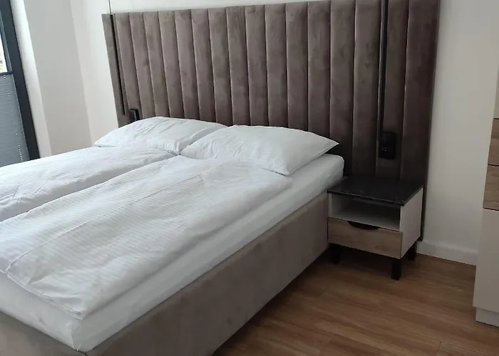 Amadeus Mare * Ровы